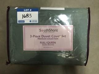 SouthShore 3 Piece Green Full/Queen Duvet Cover Set.