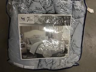 7 Piece King Size Comforter Set.