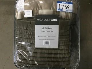 Madison Park Full/Queen 6 Piece Duvet Cover Set.