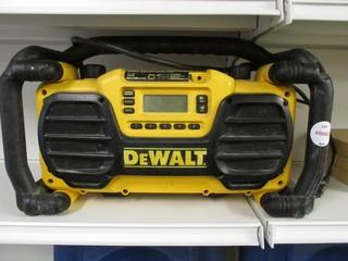 DeWalt AM/FM Worksite Radio Charger.