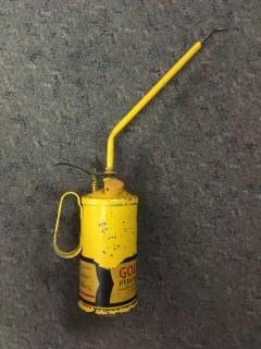 Golden Rod 1 Quart Hydraulic Pump Oiler.