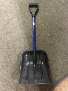 11" Snow Shovel.