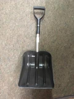 11" Extendable Snow Shovel.