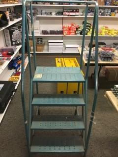 4 Step Rolling Safety Ladder.