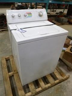 Whirlpool Ultimate Care II, Top Load Washer, Super Capacity Plus, 8 Cycle, 5 Speed Combination (W-W)