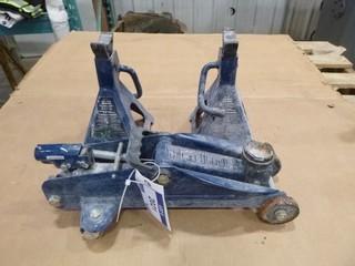 Hydraulic Trolly Jack, C/w (2) 2 Ton Axle Stands (W-2-2-3)