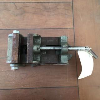 Small Vise.