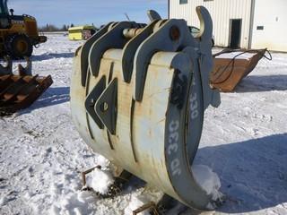 SEC Clam Attachment To Fit JD 330 Track Hoe