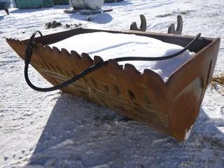 60" Track Hoe Hydraulic Angle Bucket To Fit 290 Daewoo Excavator (Lot 1)