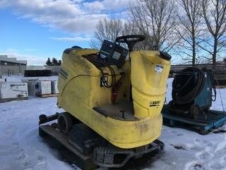 Karcher BR90/140P Floor Cleaner c/w Charger.