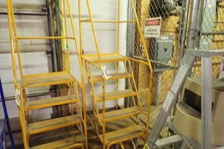 Mobile 5-step Warehouse Stairs.