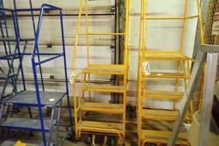 Mobile 4-step Warehouse Stairs.