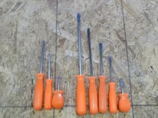 8 PC Screwdriver Set (W-3-2-3)