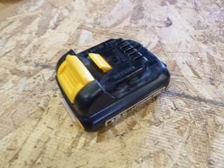 DeWalt 12V Max 1.5AH Battery (W-3-2-3)