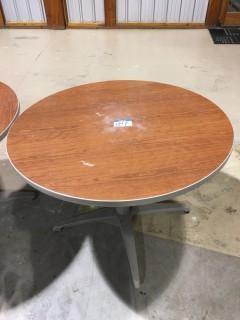 42" Round Table