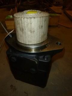 Denison Hydraulic Pump, Model T6M B45 1L00 C1