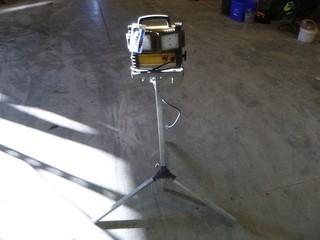 (1) Tripod LED Light (W-W)