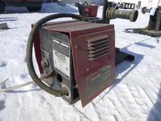 Lincoln LN-7 Wire Feeder, 115V, 50/60 HZ, 2 Amp, S/N U1960613608 (W-R-2-8)