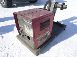 Lincoln LN-7 Wire Feeder, 115V, 50/60 HZ, 2 Amp, S/N U1010709313 (W-R-2-8)