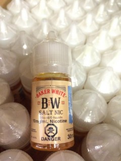 Lot of (9) Baker White Jungle Juice 10mg/ml Vape Juice.