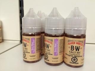Lot of (12) Baker White Vape Juice Berry Blast, 40mg/ml Nicotine.