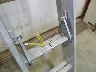 8' Extendable Aluminum Ladder