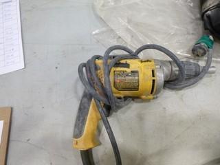 Dewalt DW272 Drywall Screwdriver, 120V (W-4-2-3)