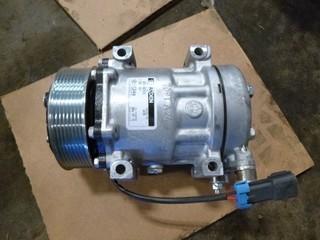 Sanden Air Conditioning Pump, Model 4418, Pt 3582435C1, SN 001668907070, Coolant Type R134A