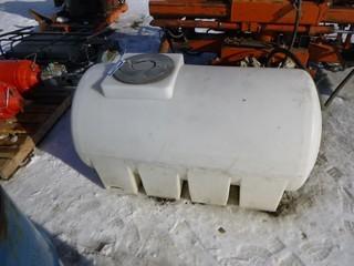 Plastic Water Tank (Approx 200 Gal), C/w Valve * Note Hole In Side of Tank, Lid Needs to Be Replaced* (W-R-2-1)