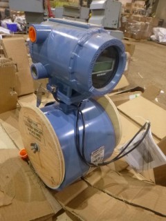 Rosemount 8742CF Magnetic Flow Meter System w/ Foundation Field Bus Transmitter And Flow Tube