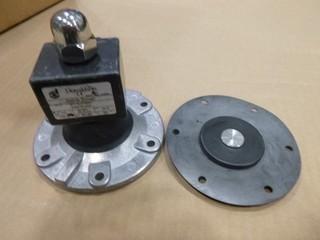 (5) Donaldson Valve Covers