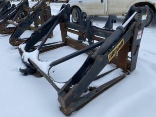 Brandt Wheel Loader Pipe Grapples, Fits John Deere 524/544/624, 52" Forks, 39.5" Center to Center (J Hooks)