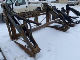 Wheel Loader Pipe Grapples, IMAC fits Komatsu 250/320, 28.5" Center to Center (J Hooks)