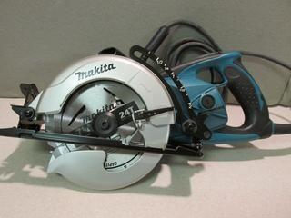 Makita 7 1/4" Hypoid  Worm Drive Saw (New in Box). 