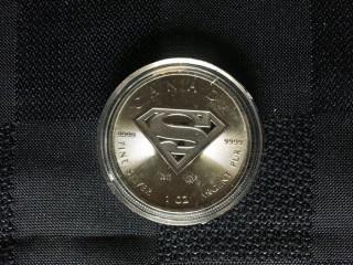 2016 Superman 5 Dollar Coin, 1oz Fine Silver, 99.99% Pure.