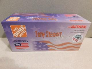 Action 1:24 Die Cast Tony Stewart Home Depot 2003 Chev Monte Carlo.