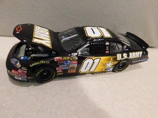 Owners Club Select 1:24 Die Cast US Army Mark Martin 2007 Chevy Monte Carlo with original box.