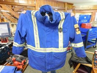 Firewall Flame Resistant Reflective Work Jacket Size Large (42-44).