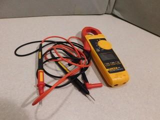 Fluke 324 True RMS Clamp Meter.