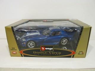 Burago 1:18 Die Cast 1996 Dodge Viper GTS Coupe.