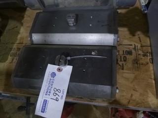 (2) Linde Pneumatic Actuators, Type A30 / 90 / K