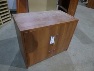 Cabinet with 2 Drawers