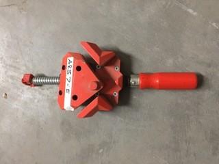 Bessey WS3 90 Degree Woodworking Clamp.