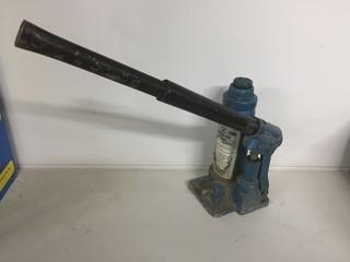 Westward 2 Ton Bottle Jack.