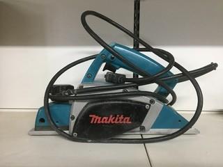 Makita N1900B Power Planer.