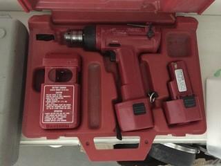 Milwaukee Heavy Duty Adjustable Clutch Driver/Drill, (2) Batteries & Charger.