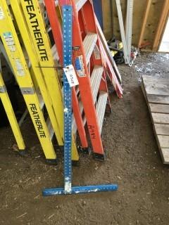 (2) Drywall T-Square.