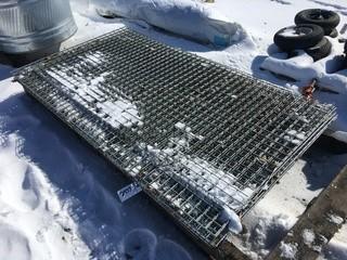 Quantity of Wire Mesh Panels 8' x 4'