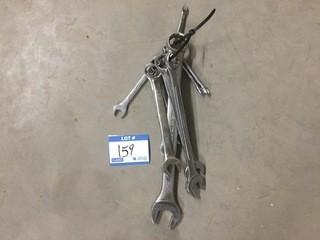 Set of Open End Wrenches.