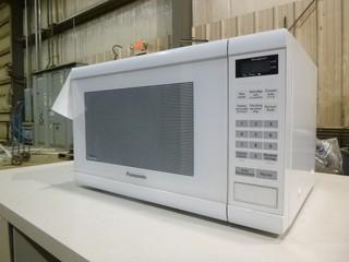 Panasonic Microwave , Model NN-ST651W, 1200 Watts